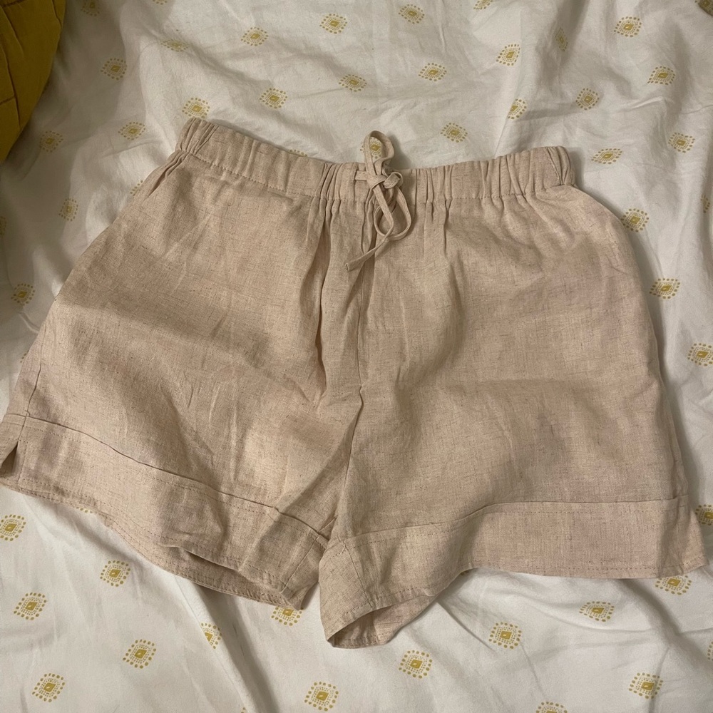 LINEN SHORTS - Picture 2 of 3